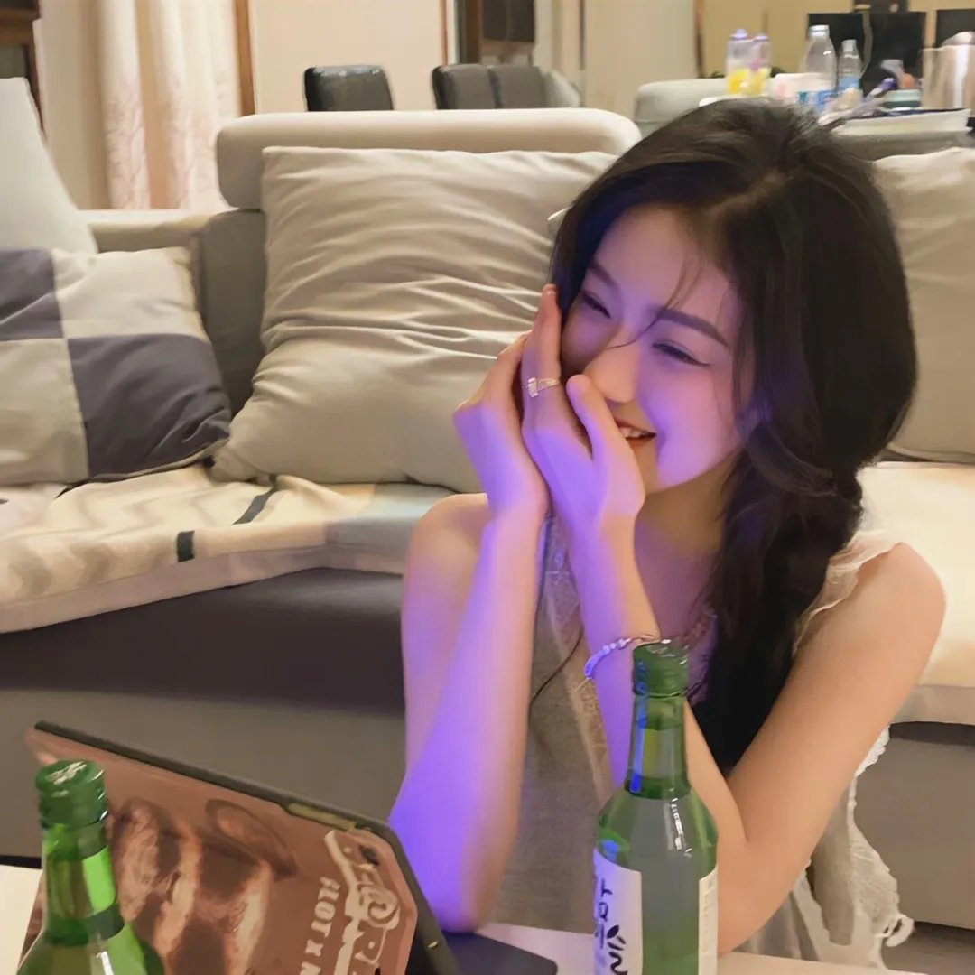 女儿国嬉春