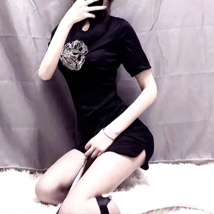 荒村公寓
